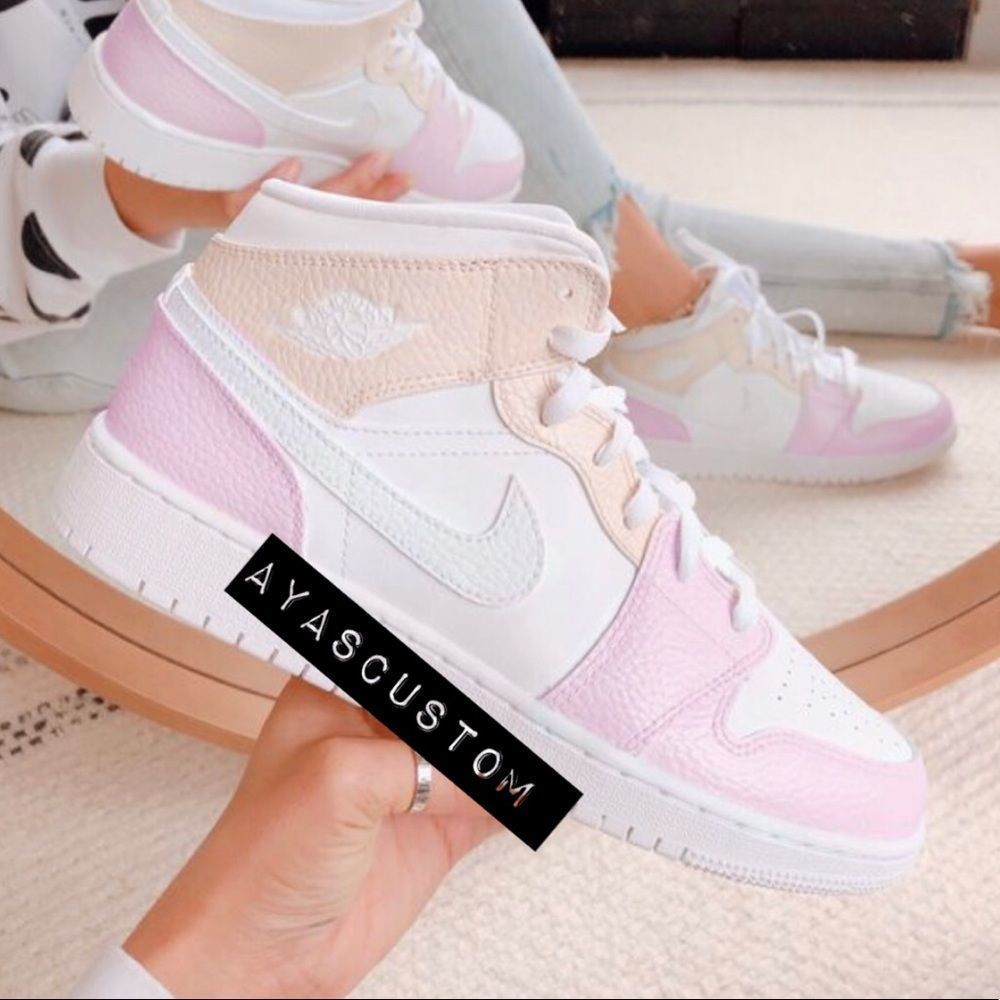 Air Jordan 1 mid